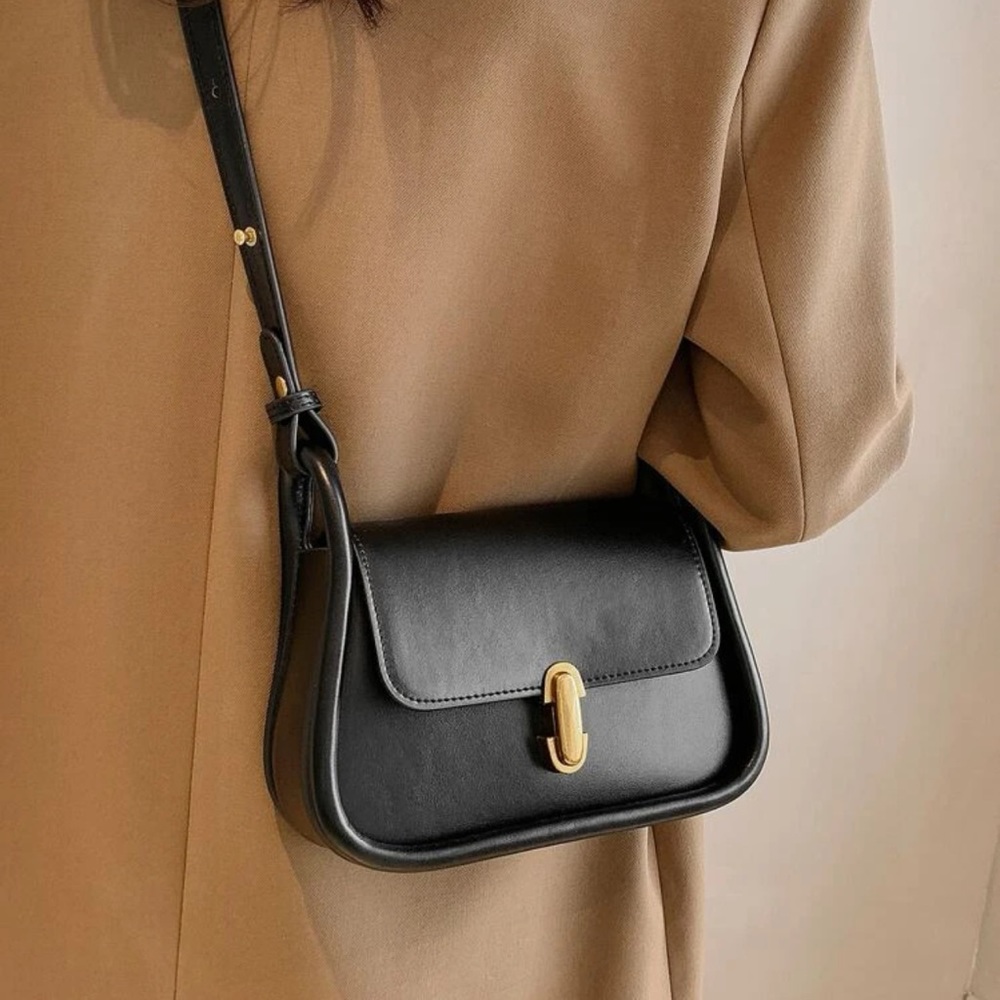 Black purse